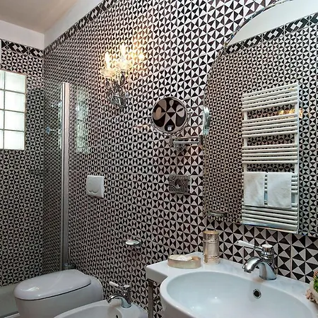 Vip Class Villa, 12 People With A Luxurious Pool And Mountain And Sea Views