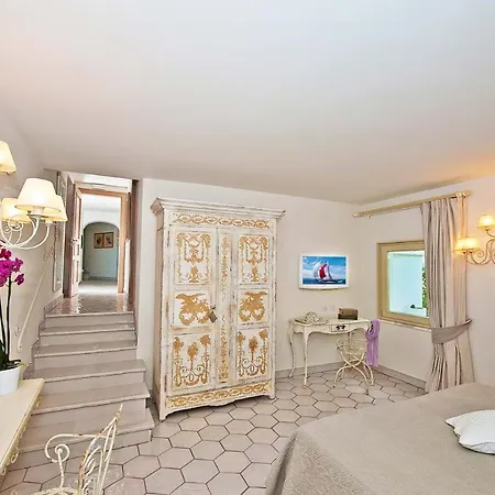 Vip Class Villa, 12 People With A Luxurious Pool And Mountain And Sea Views Holiday home