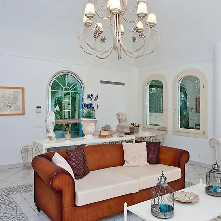 Vip Class Villa, 12 People With A Luxurious Pool And Mountain And Sea Views Holiday home