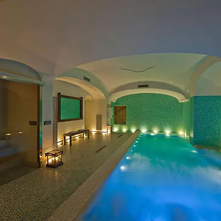 Vip Class Villa, 12 People With A Luxurious Pool And Mountain And Sea Views